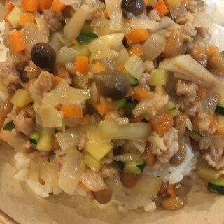 味噌そぼろ納豆ごはん